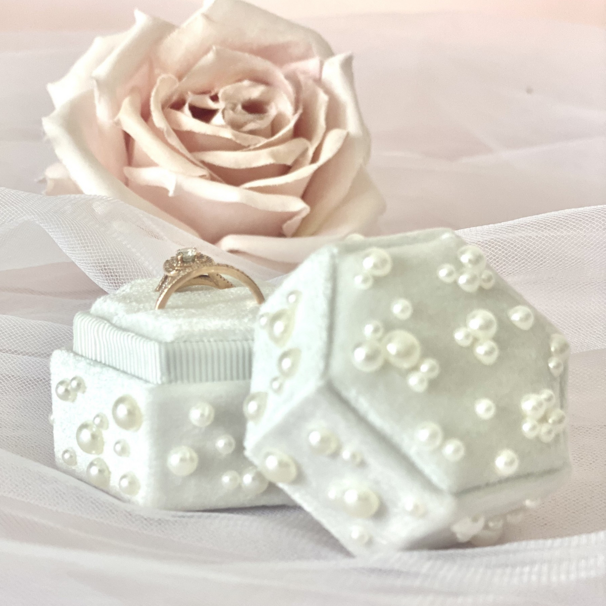 Pearl Ring Box
